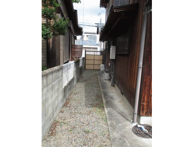 隣地との距離も確保されています