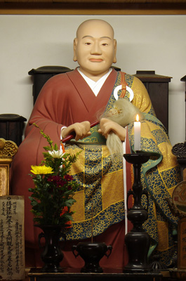 開山純誉巌公上人